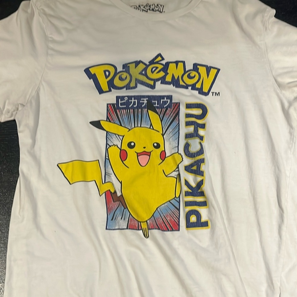 Pikachu t shirt